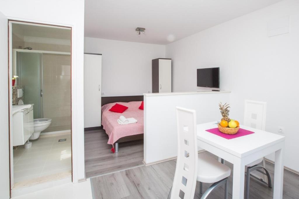 Apartments Villa Roza Мокошица Экстерьер фото