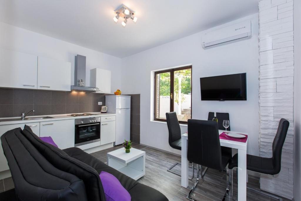 Apartments Villa Roza Мокошица Экстерьер фото