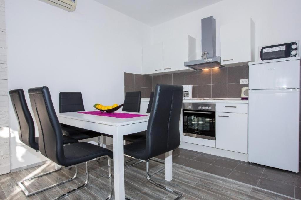 Apartments Villa Roza Мокошица Экстерьер фото